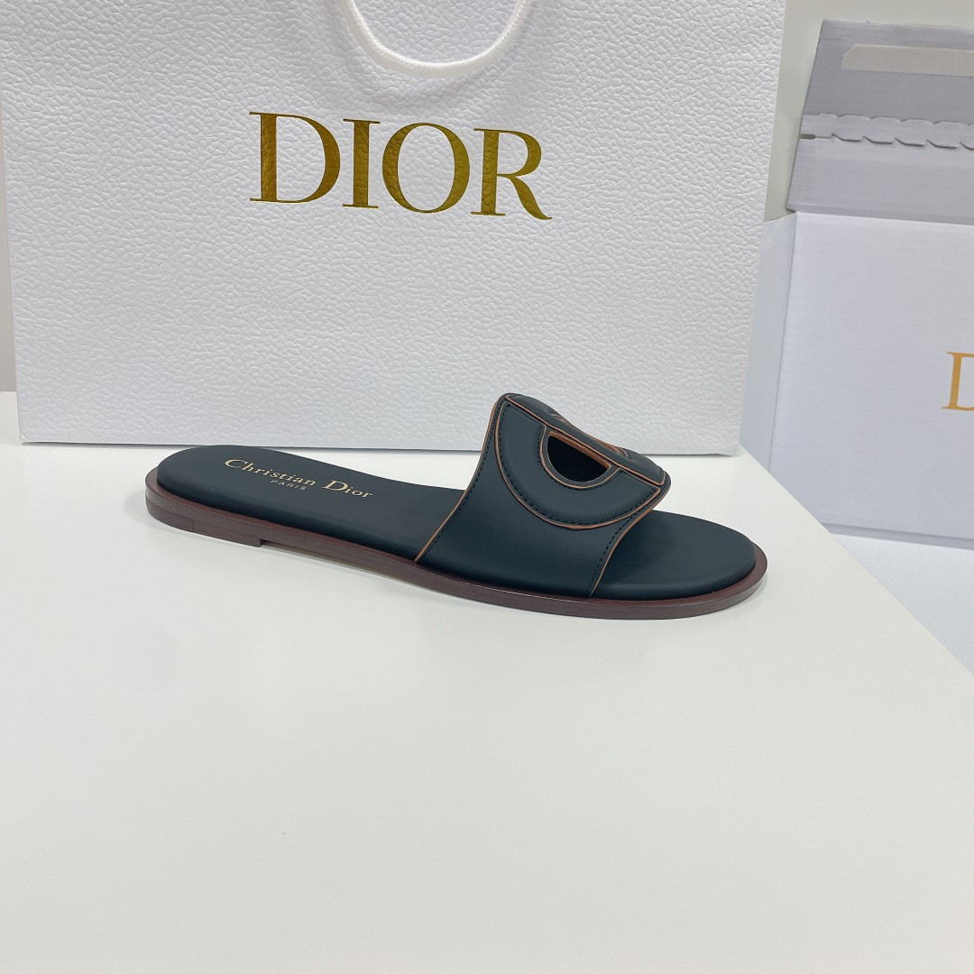 ua D*or d-club slide black
