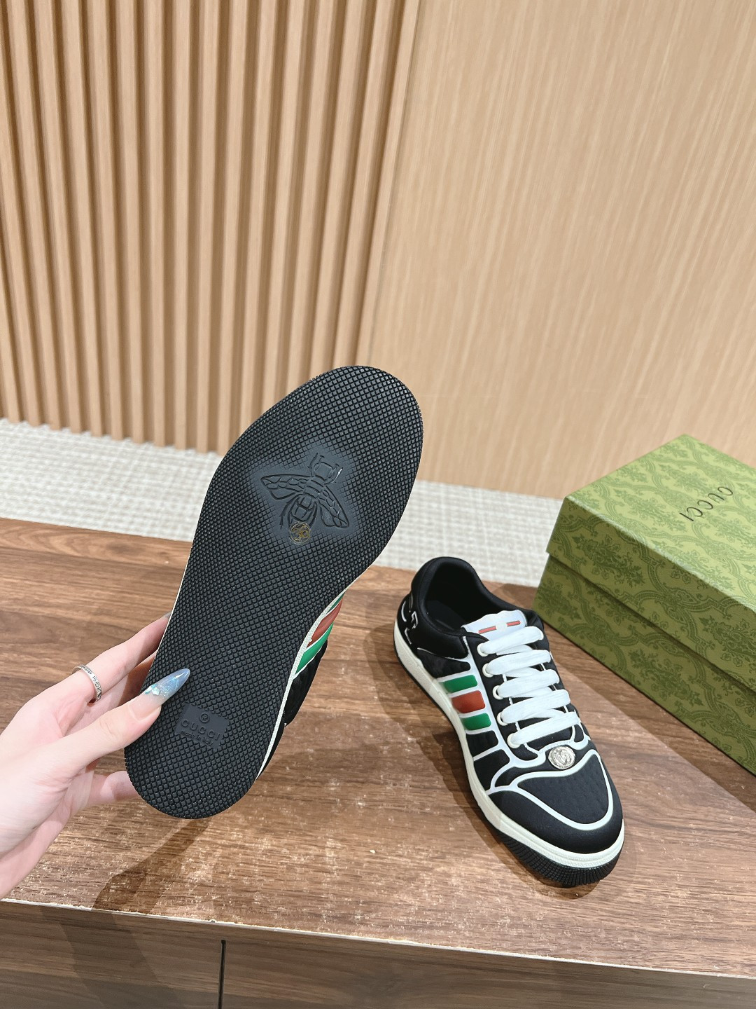 ua G*u*i screener sneaker with web