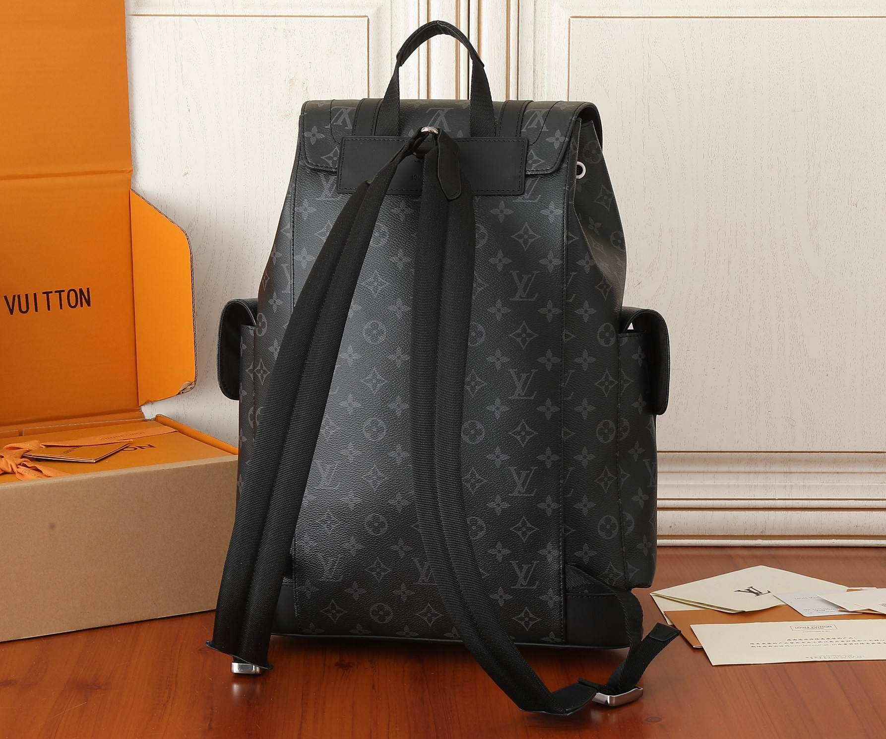 LV Christopher MM M43736 15 x 17.3 x 4.9 inches