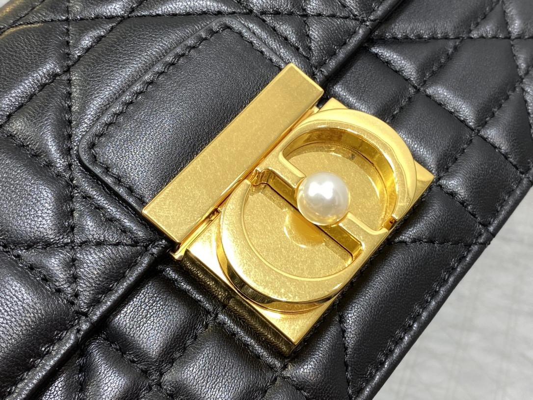D*or small D*or ange bag black macrocannage calfskin 20 x 12 x 5 cm