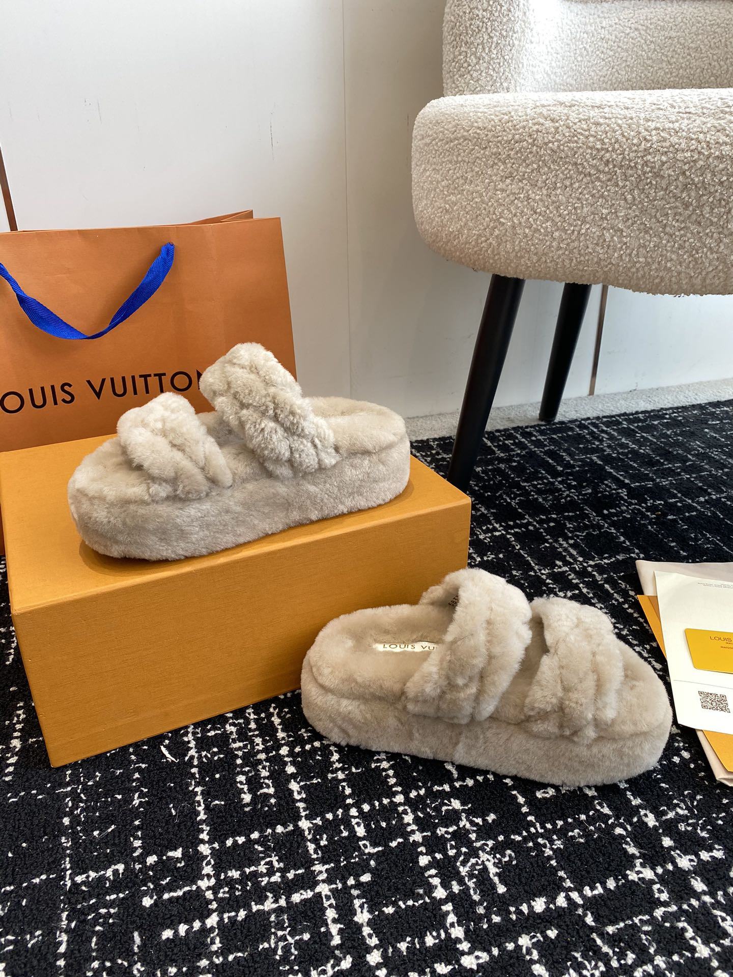 UA LV Sunset Platform Comfort Mule