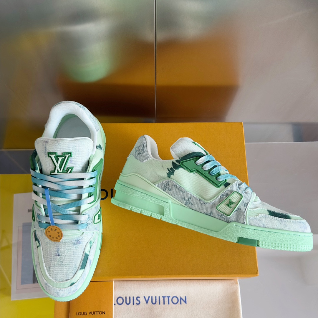 UA LV Trainer Sneaker