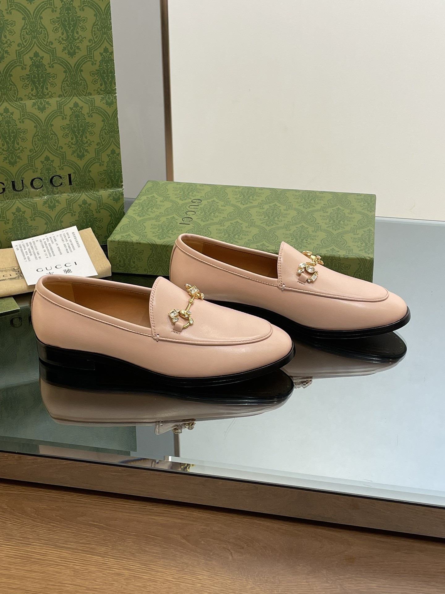 ua G*u*i horsebit loafer