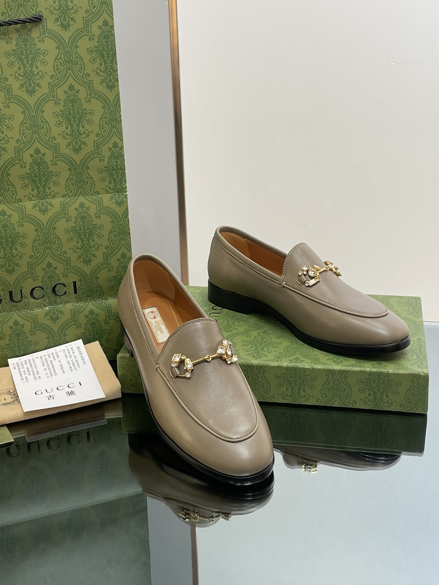 ua G*u*i horsebit loafer