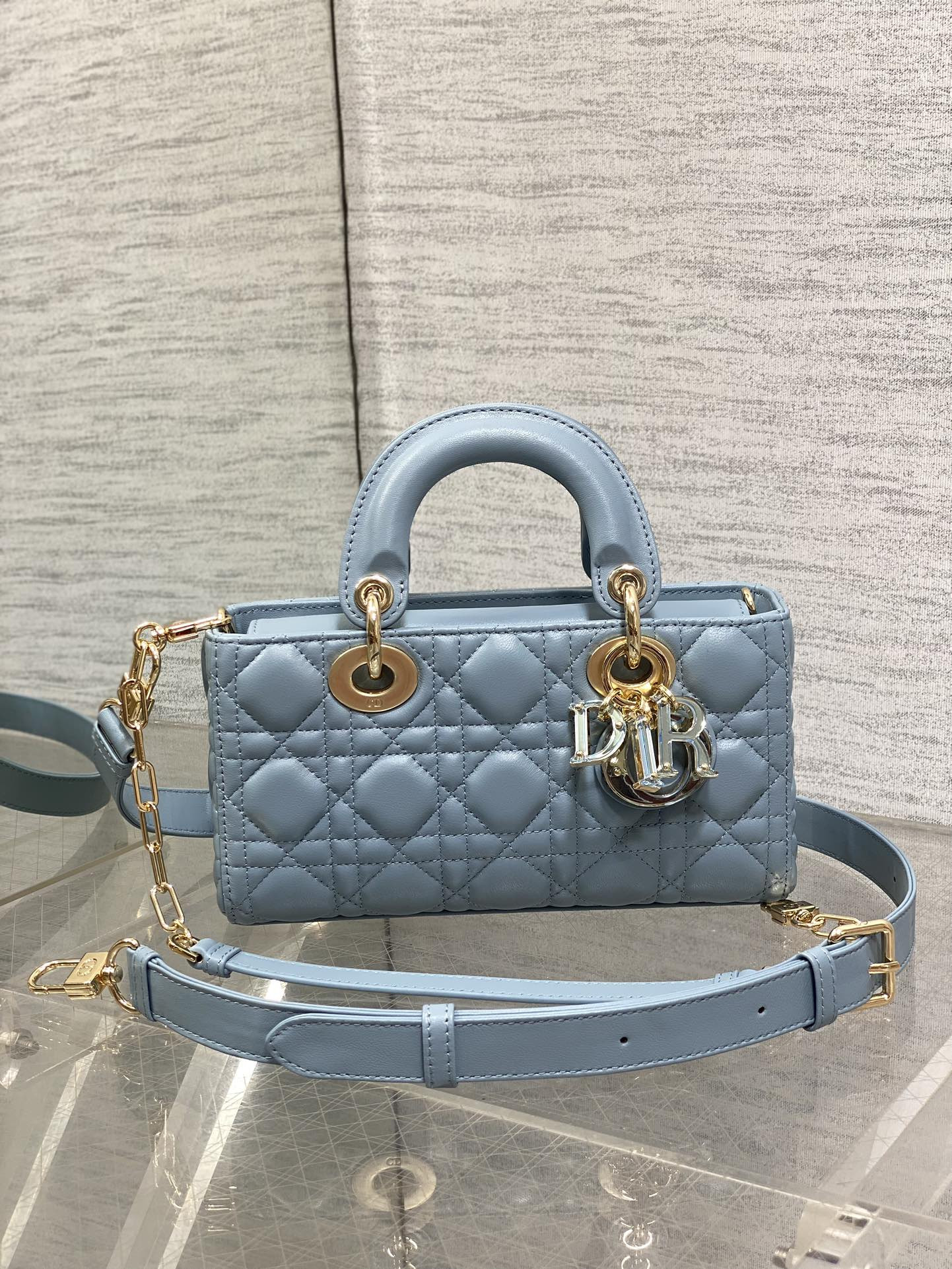 D*or samll d-joy bag 22.5 x 6 x 11.5cm