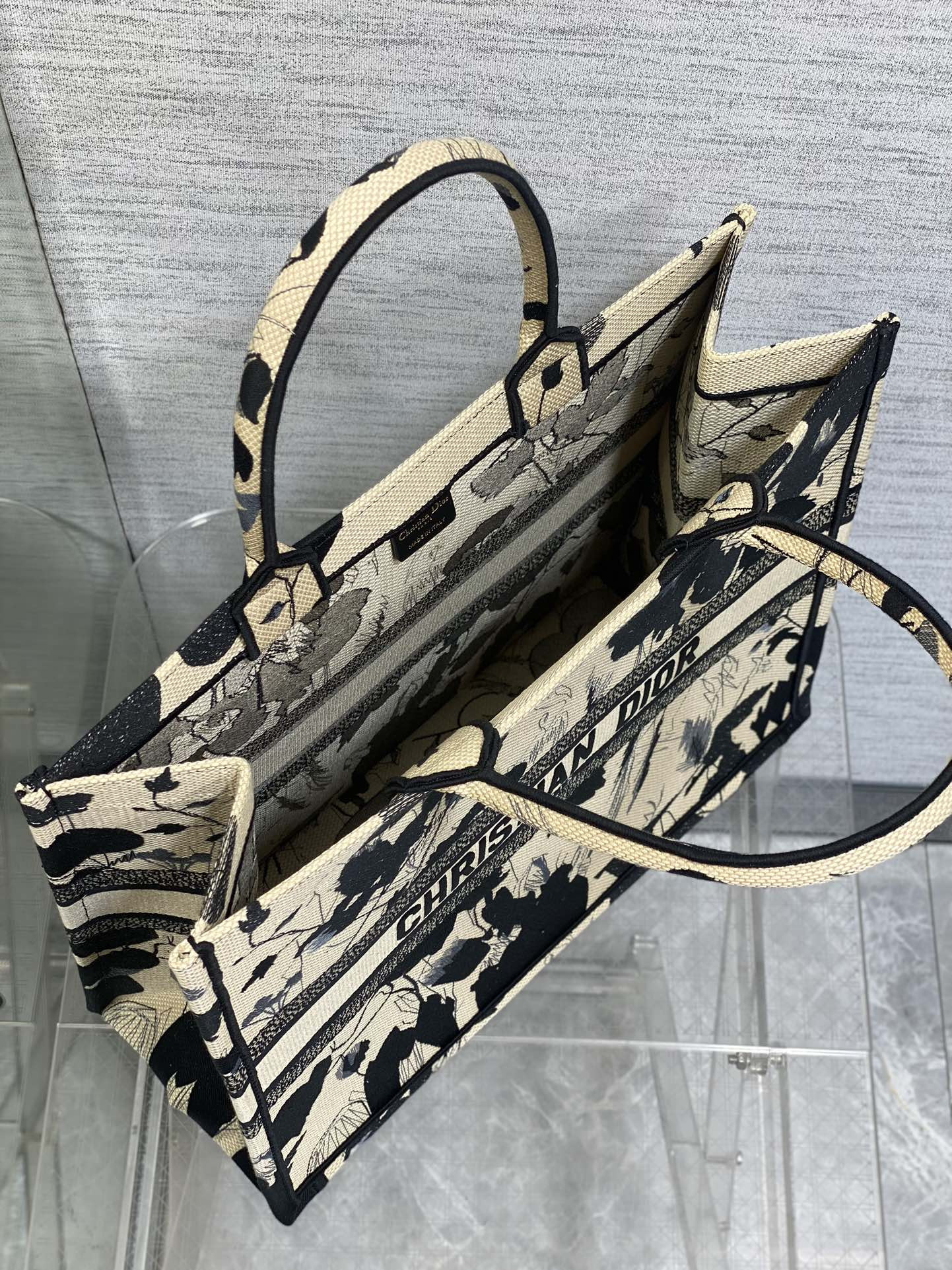 D*or tote 42 x 18 x 35cm
