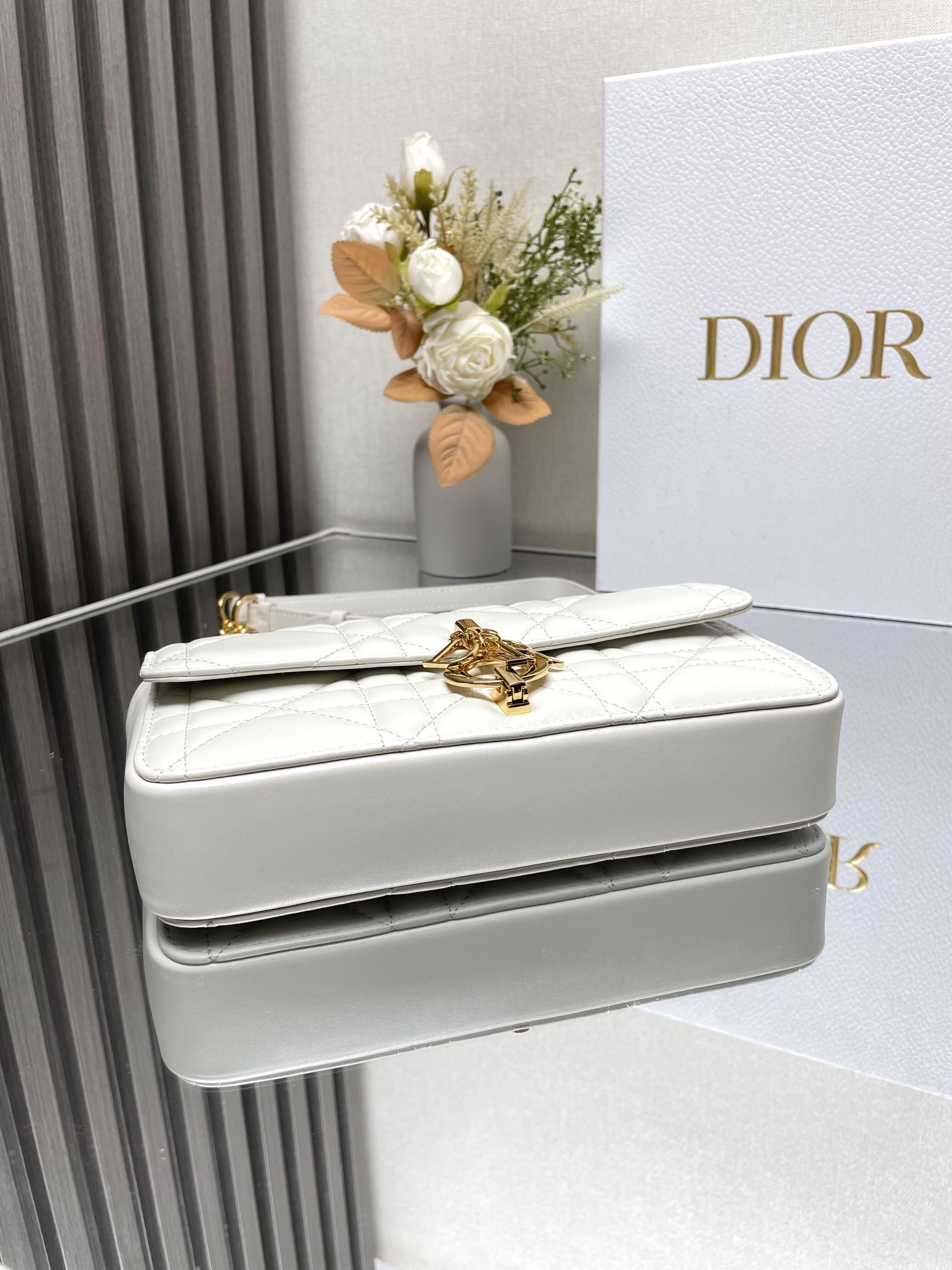 D*or miss daisy mini bag 22 x 12.5 x 4 cm