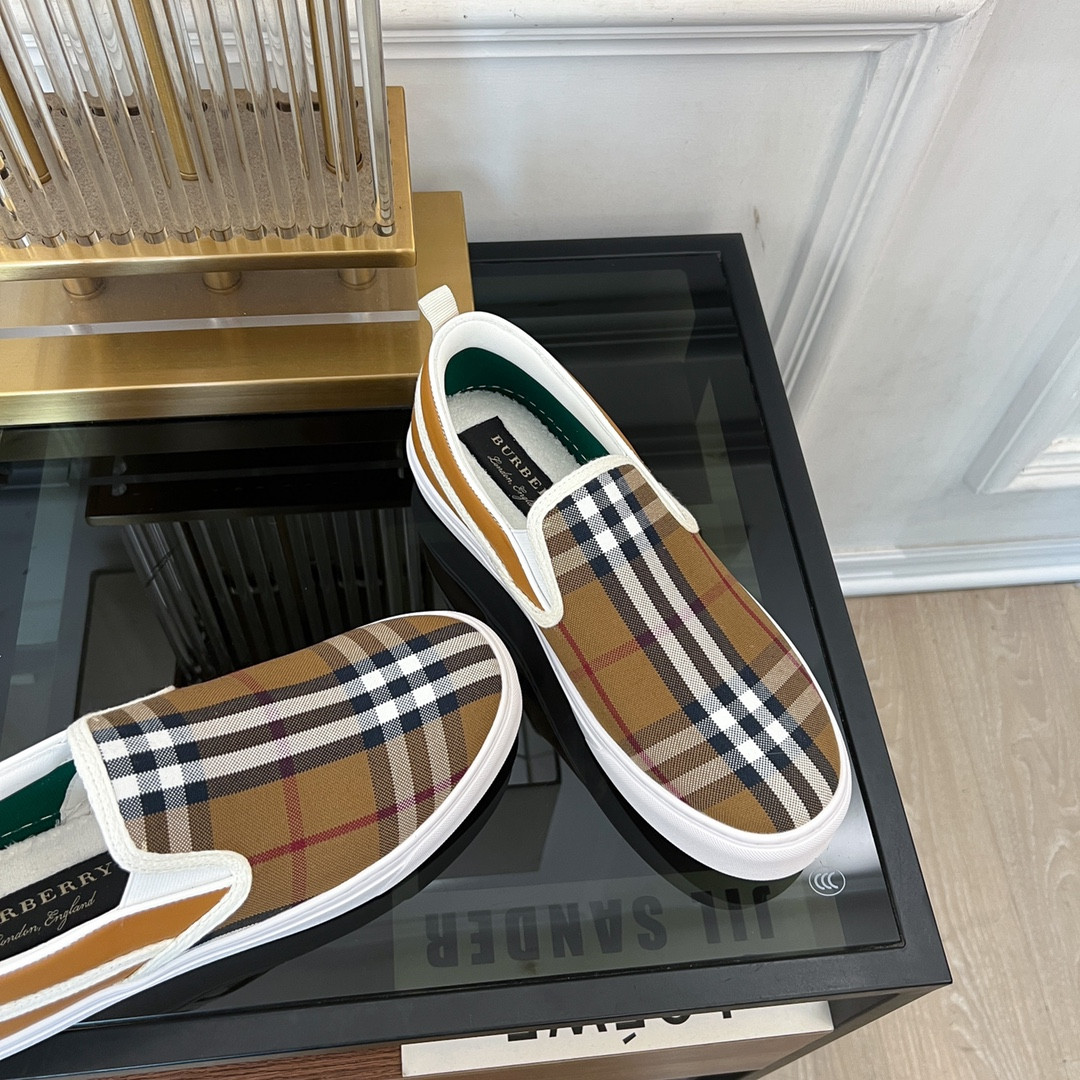 ua B**rry slip on sneakers