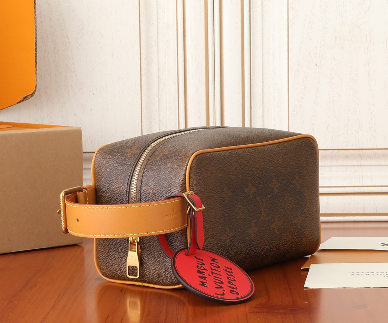 LV Locker Dopp Kit M11765 9.1 x 5.1 x 4.7 inches