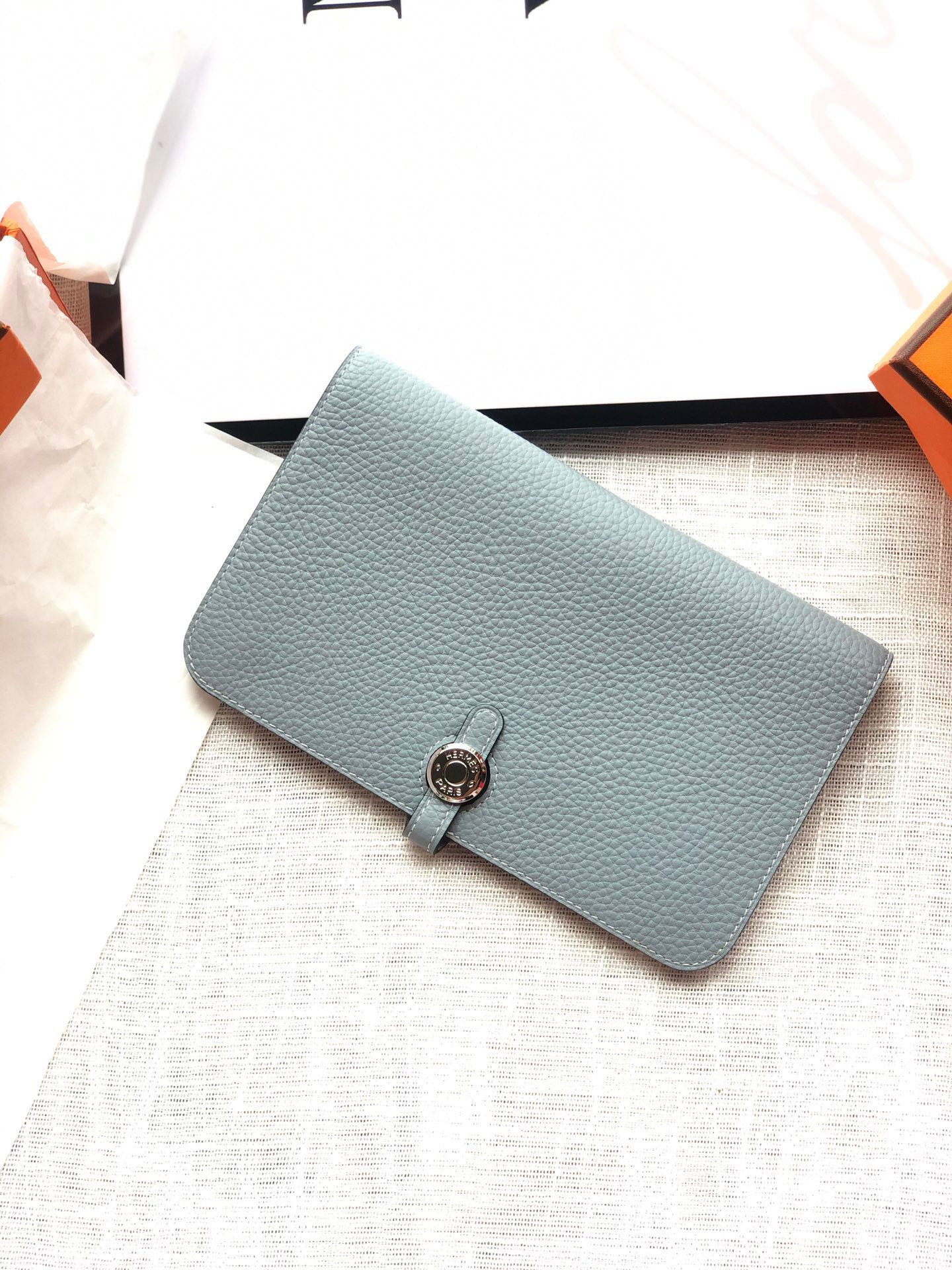 H**me5 dogon duo wallet 20.1cm