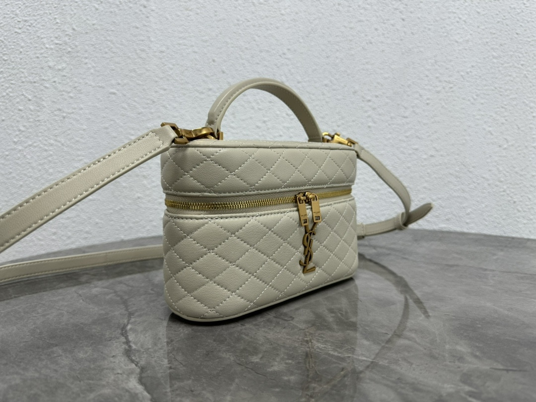 Y*L gaby vanity bag in lambskin 18 x 11 x 6.5 cm