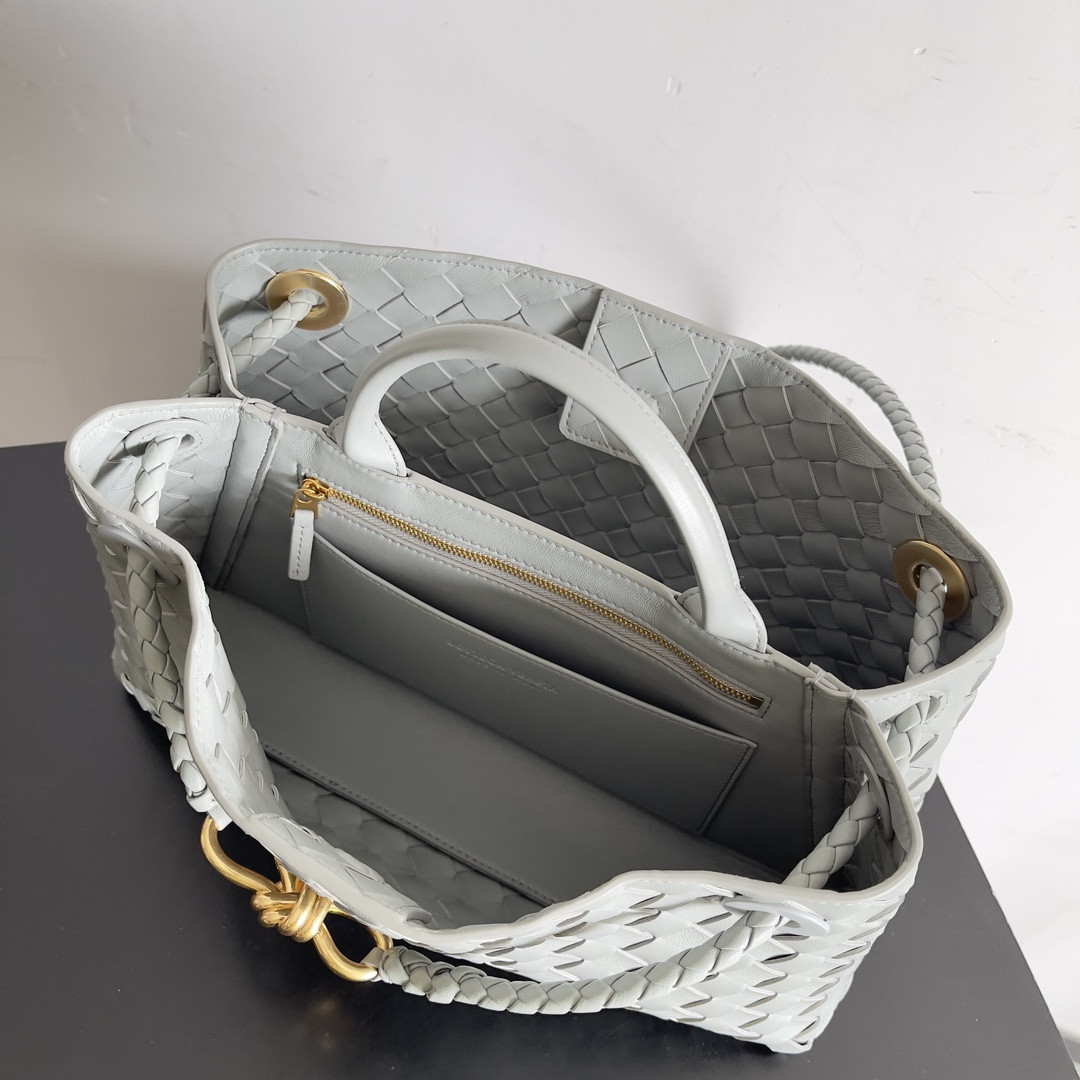 bo*te*ga Ve*ne*ta east-west andiamo 29x10x18cm