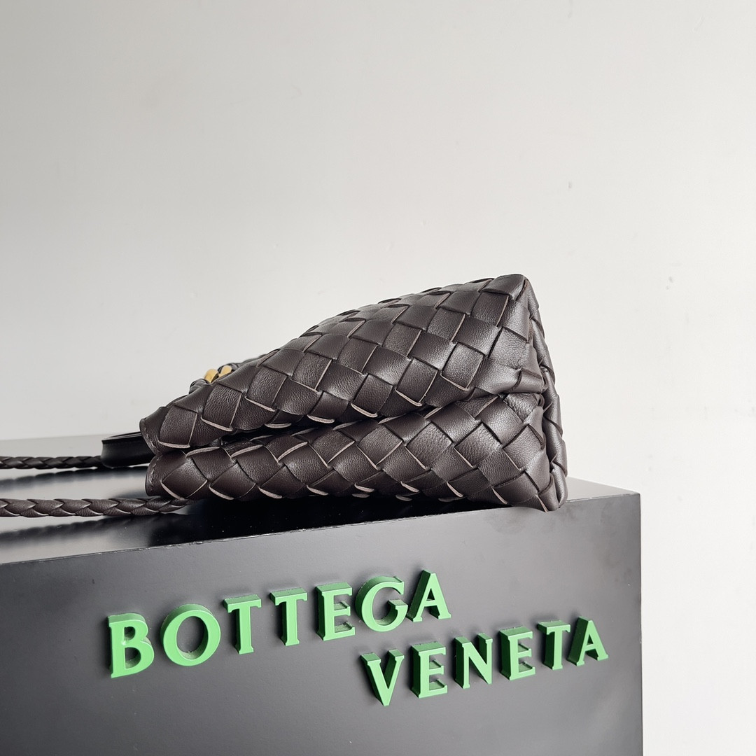 bo*te*ga Ve*ne*ta small andiamo 25x22x10.5cm
