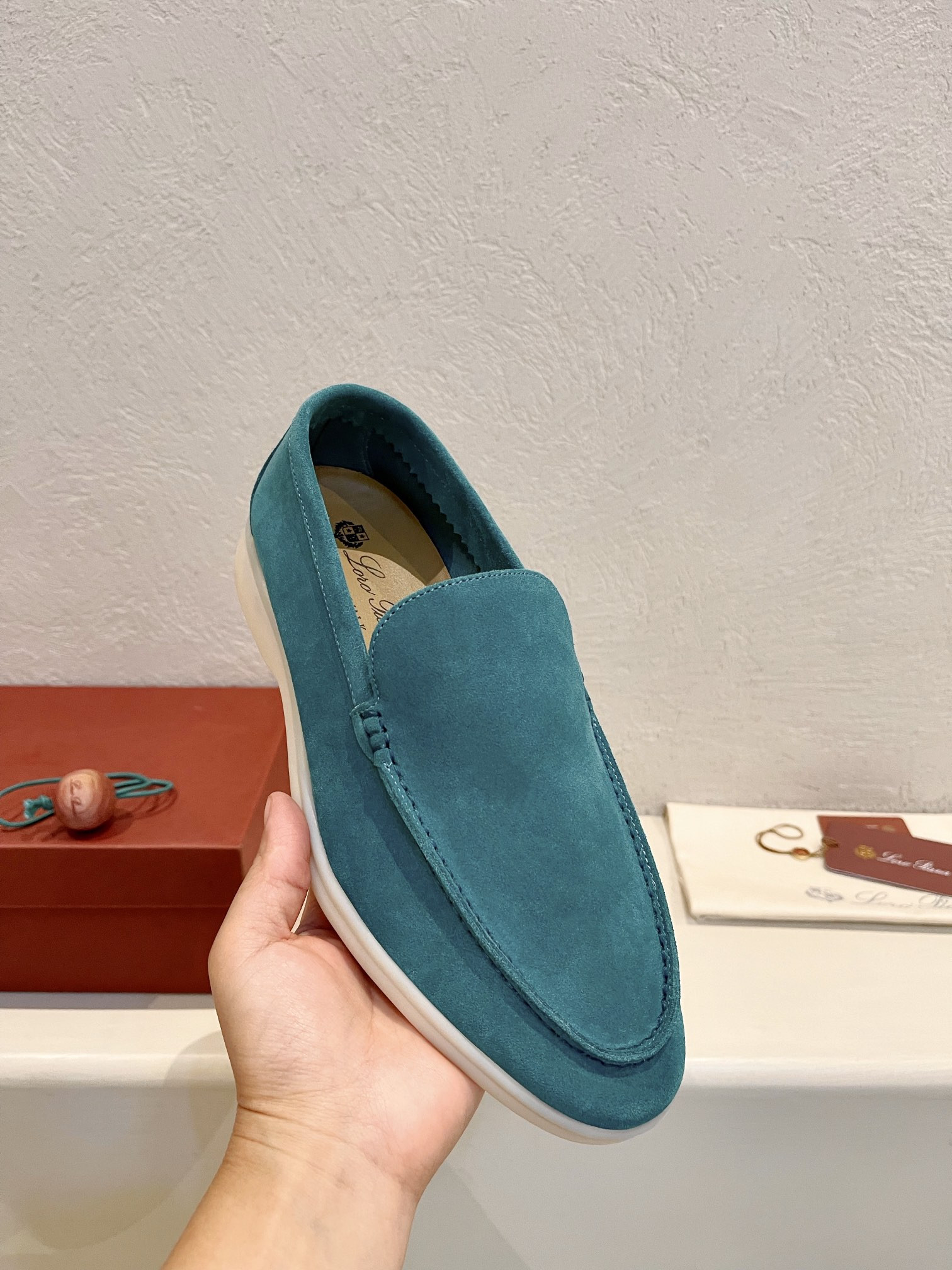 ua L**o p*ana summer walk loafers