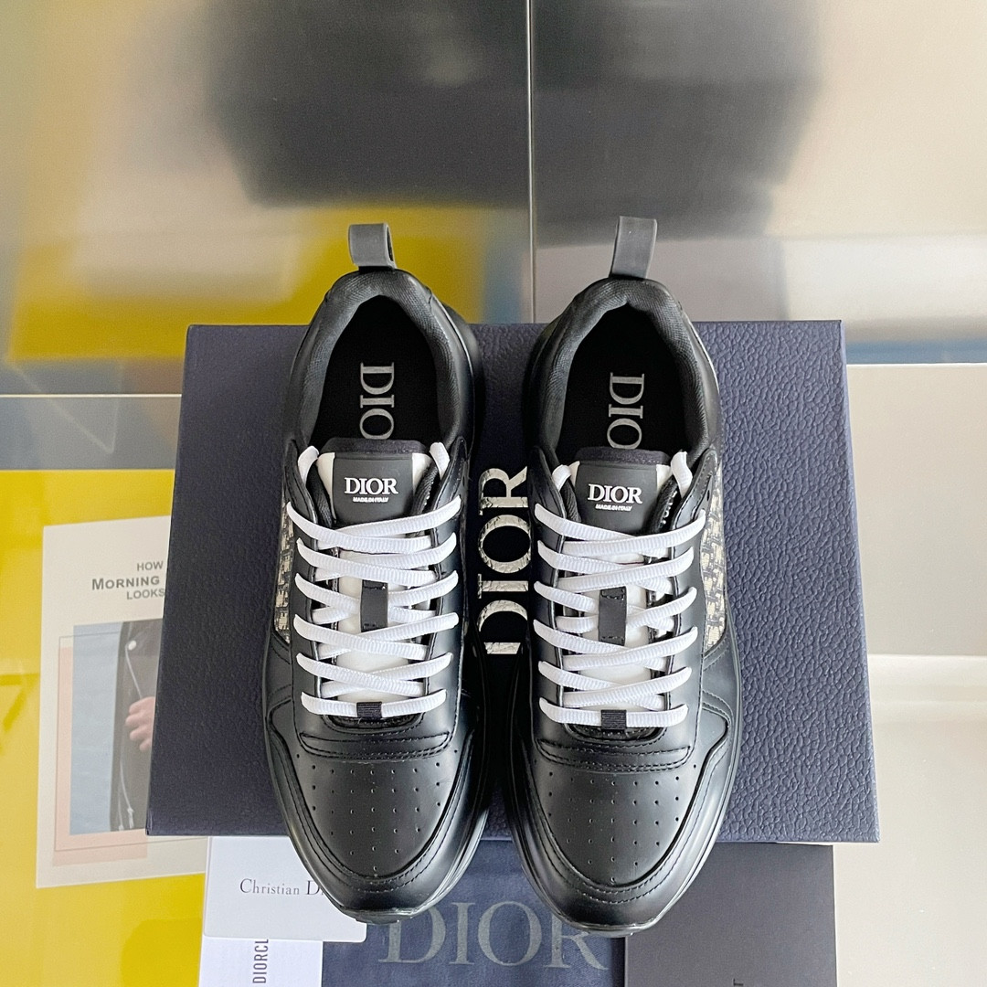ua D*or b25 runner sneaker