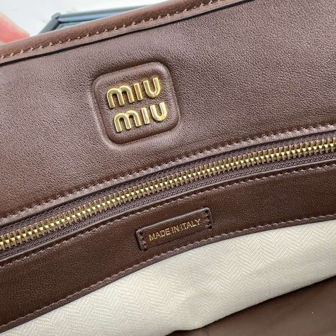 Miu Miu aventure nappa 31X40X13CM