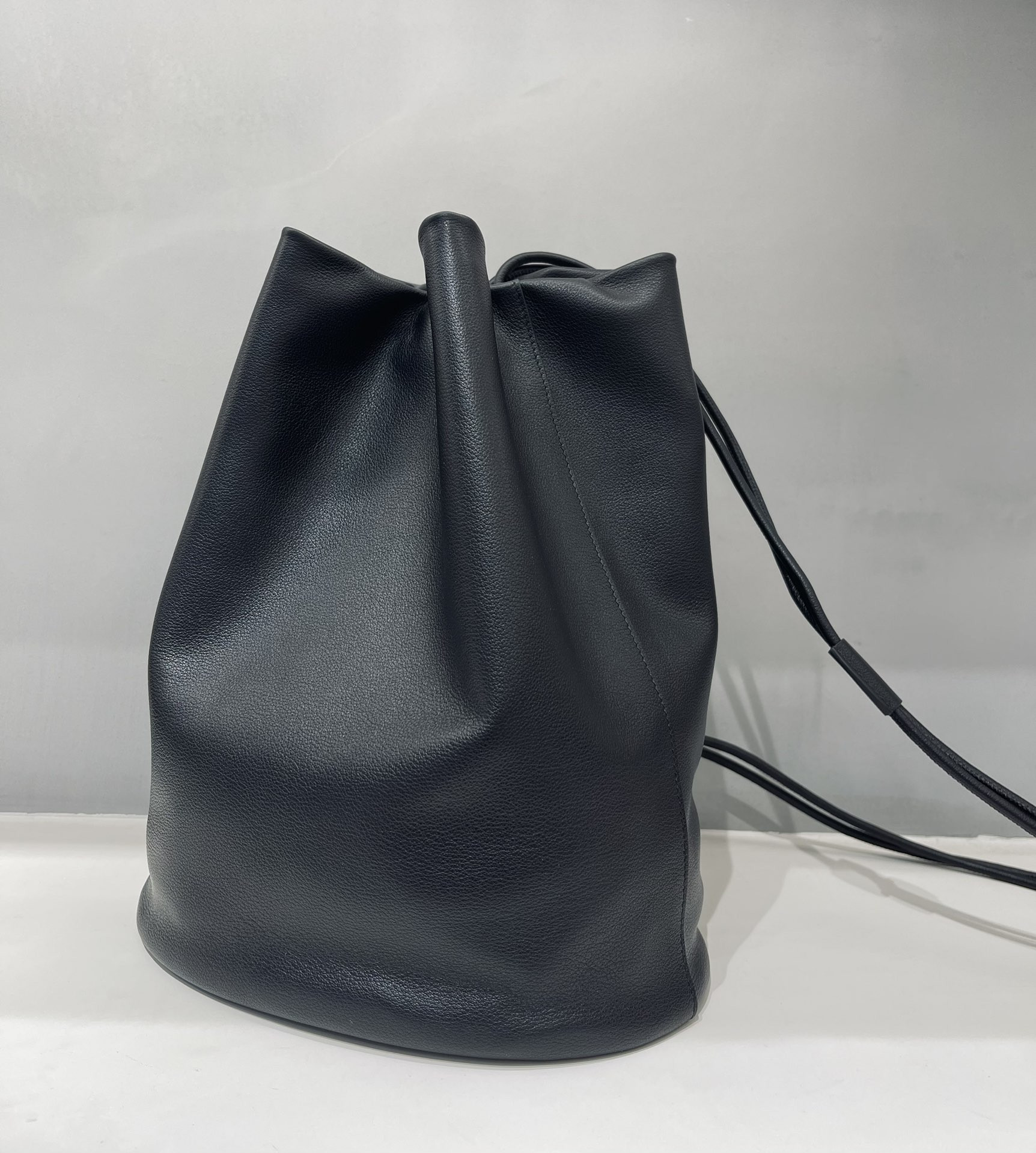 T*e R0w park tote bag in leather 25x31x16cm