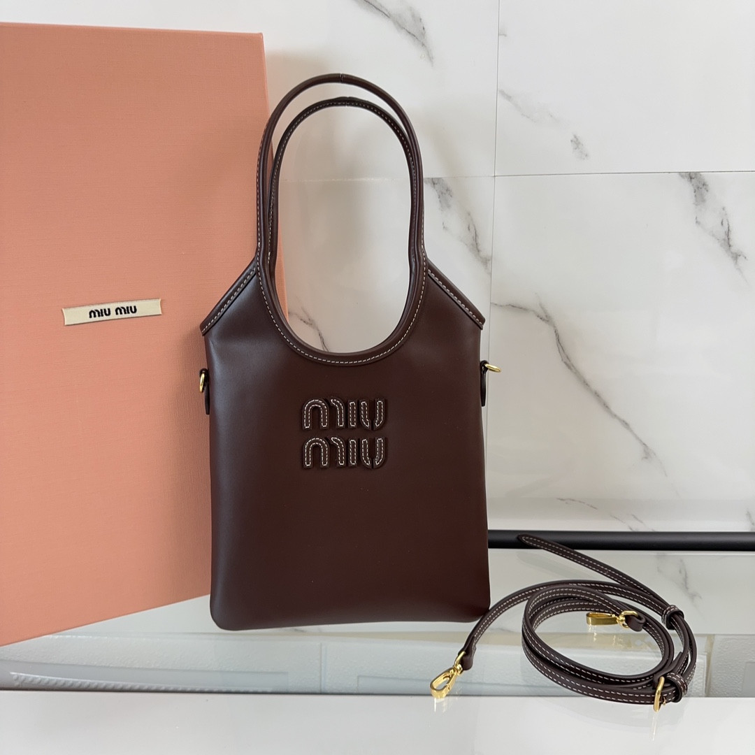 Miu Miu IVY leather handbag 20x 24 cm