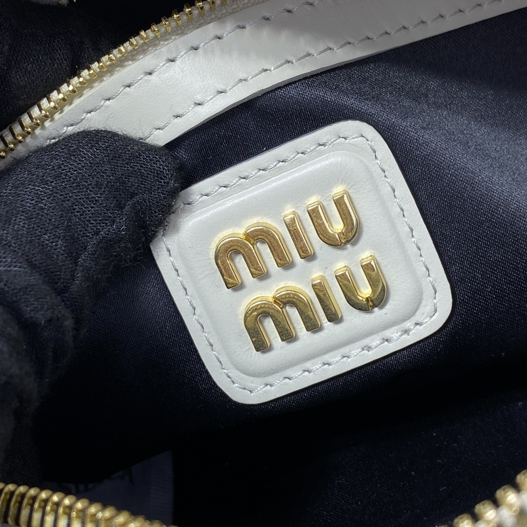 Miu Miu Arcadie leather bag  10.5x22x7.5cm