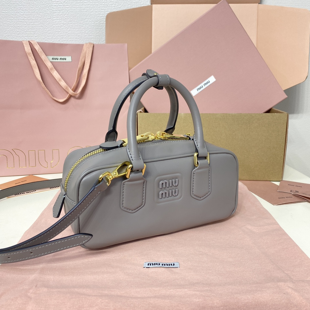 Miu Miu Arcadie leather bag 10.5x22x7.5cm
