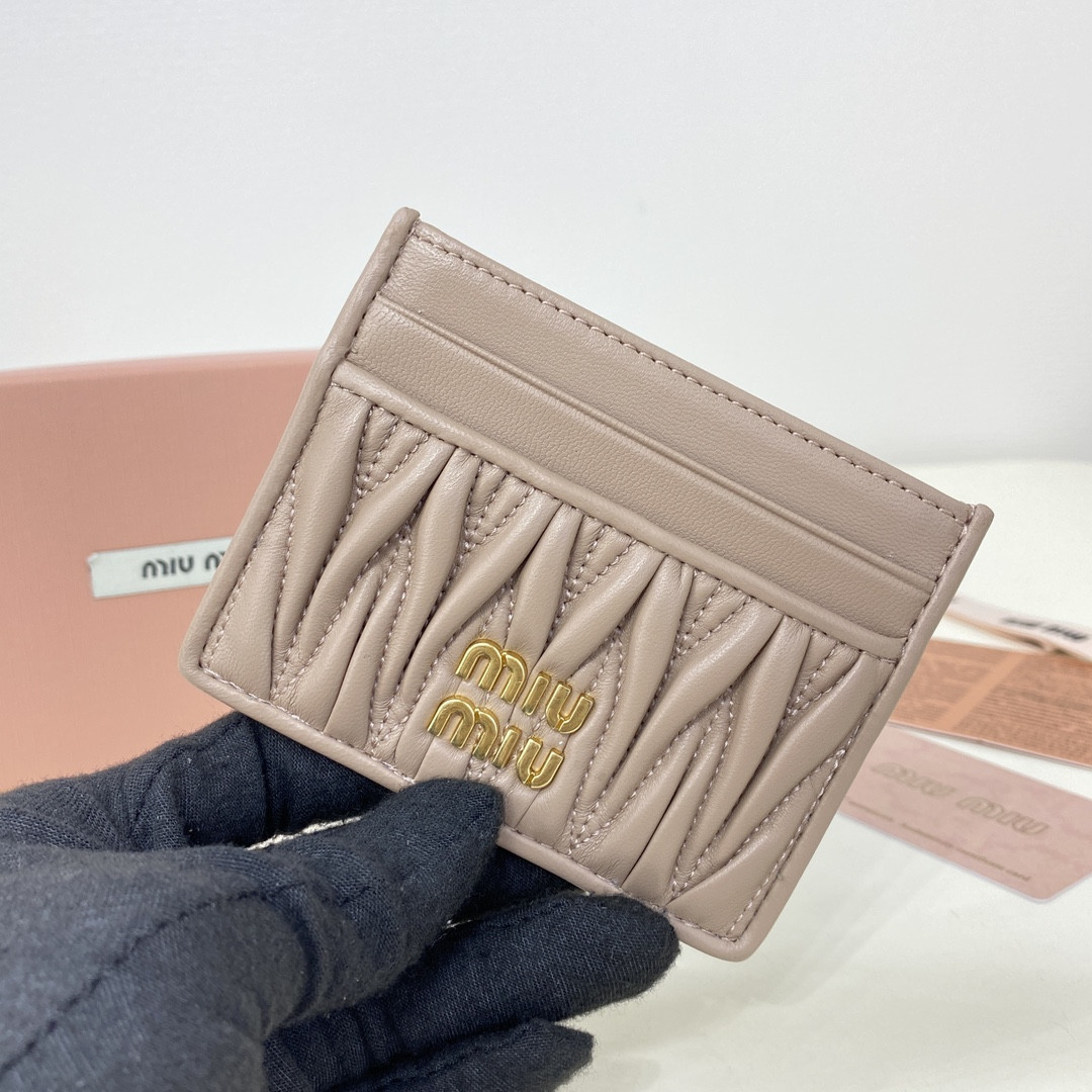 Miu Miu Matelassé nappa leather card holder 8x10.5cm