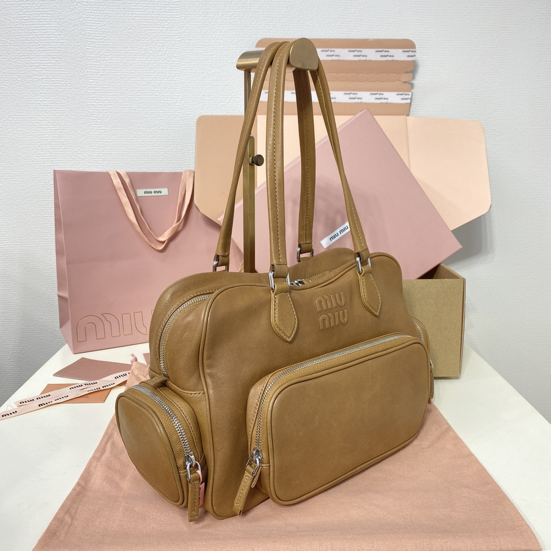 Miu Miu Nappa leather top-handle bag 22x32x14cm