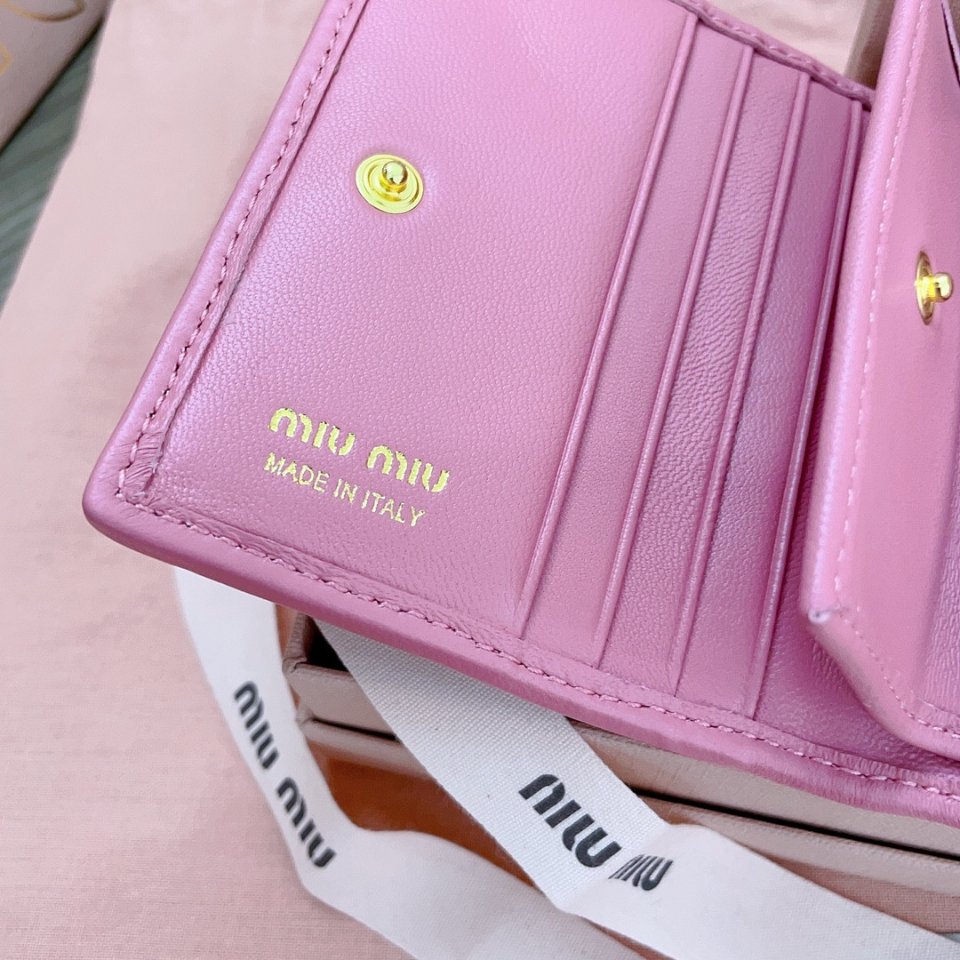 Miu Miu Small matelassé nappa leather wallet 11.2x8.5cm