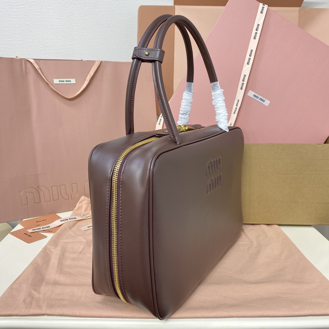 Miu Miu Leather Beau bag 23x34x10cm