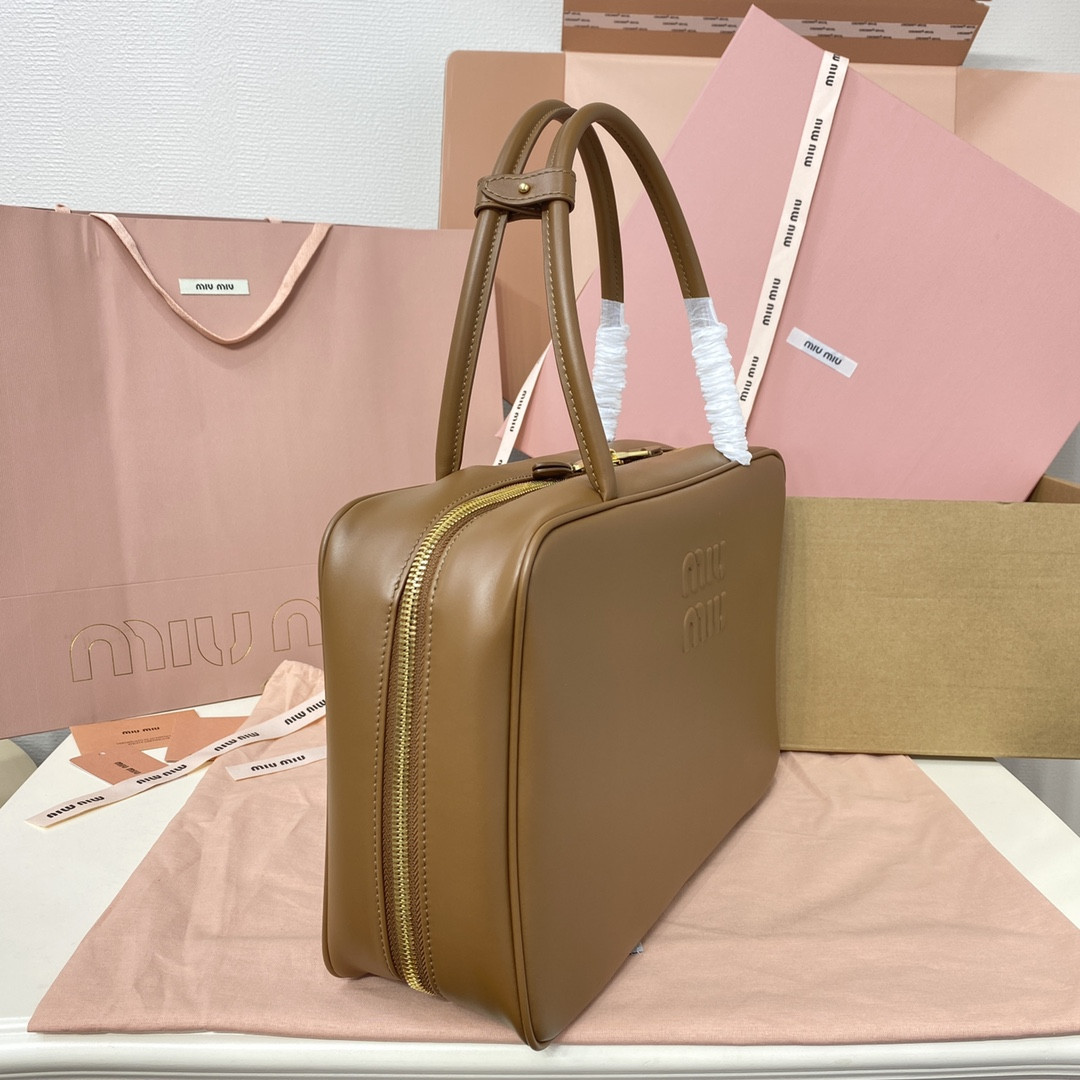 Miu Miu Leather Beau bag 23x34x10cm