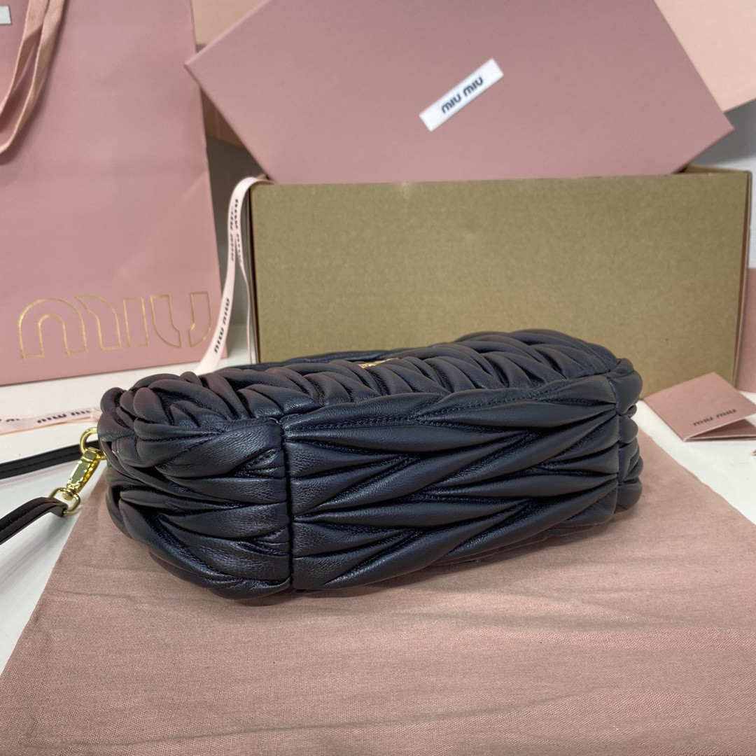 Miu Miu Wander matelassé nappa leather hobo bag 17x20x6cm