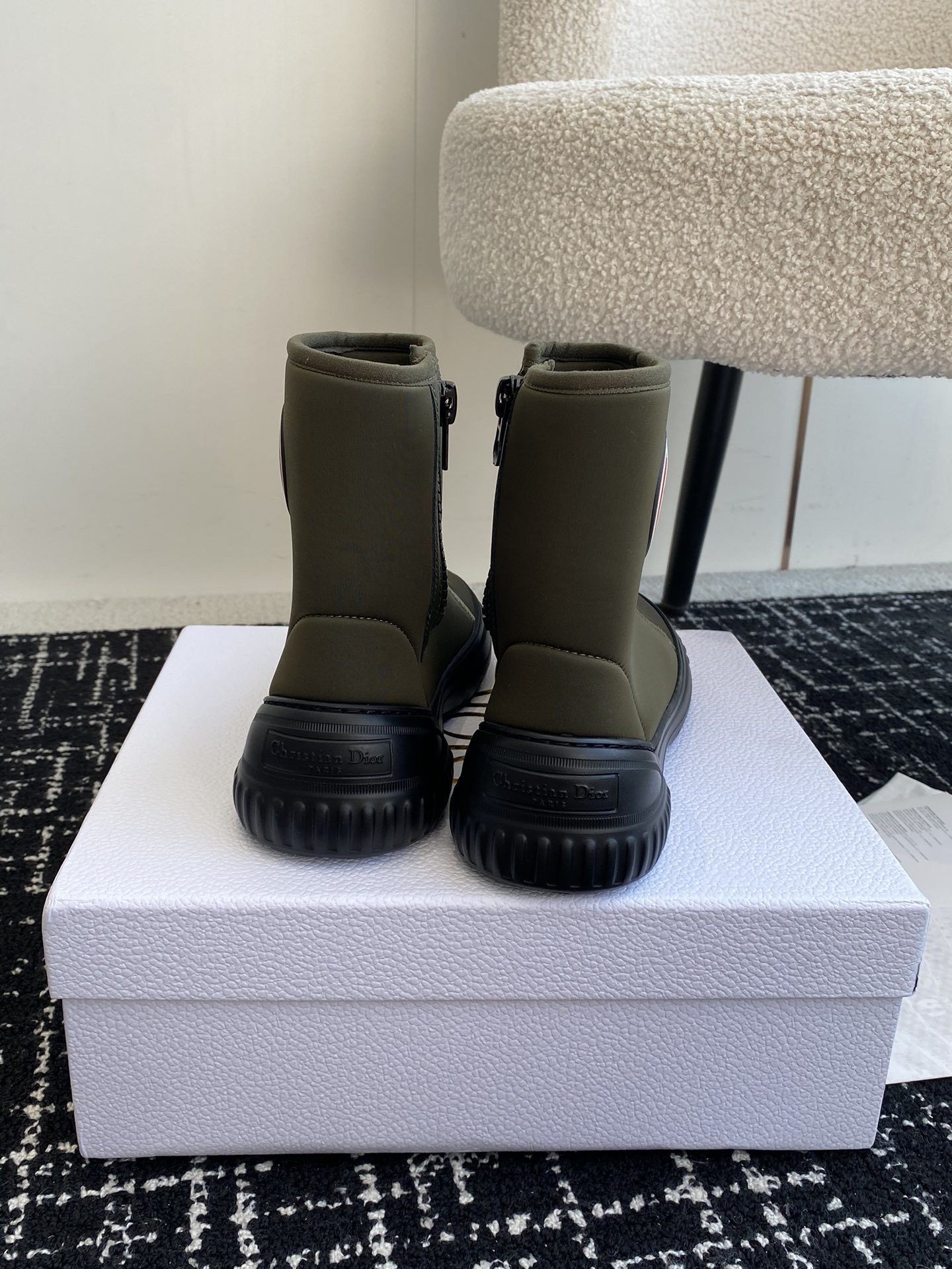 ua D*or boot