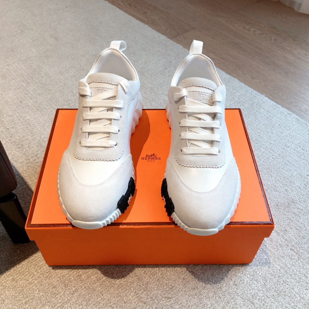 ua H**me5 bouncing sneaker
