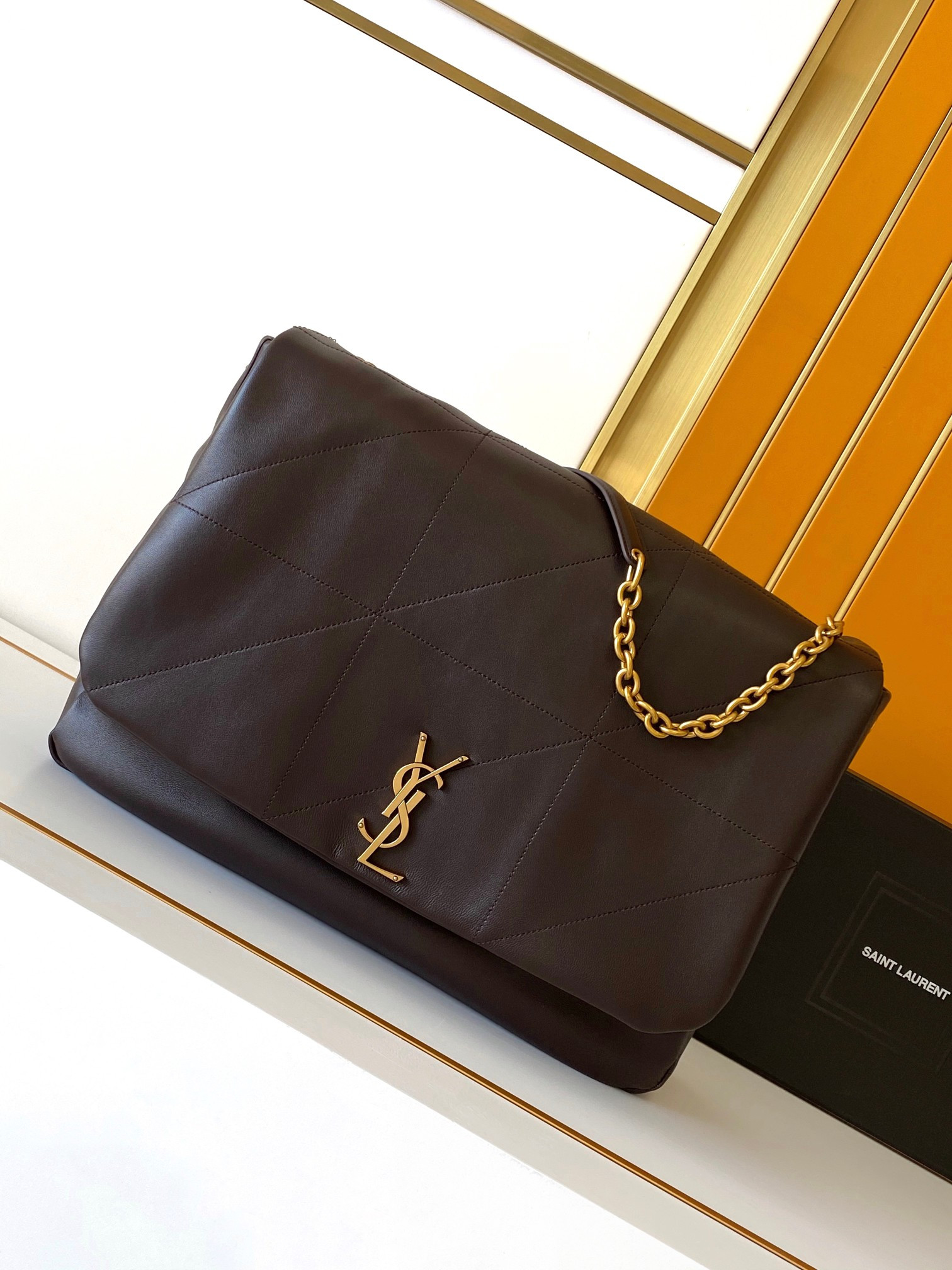 Y*L large jamie 4.3 in lambskin 43x29x9cm