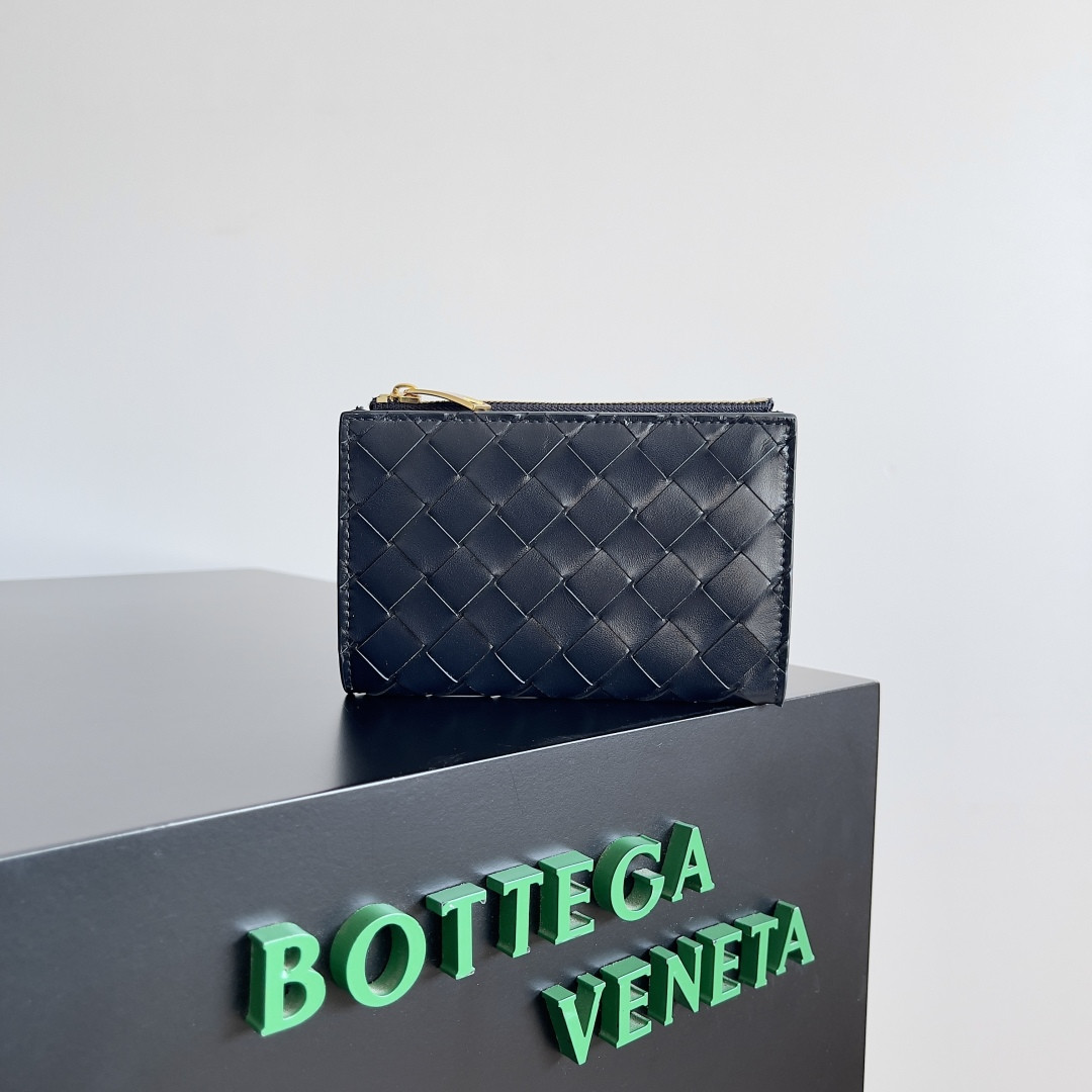 bo*te*ga Ve*ne*ta medium intrecciato bi-fold zip wallet 14.5x9.3x2cm