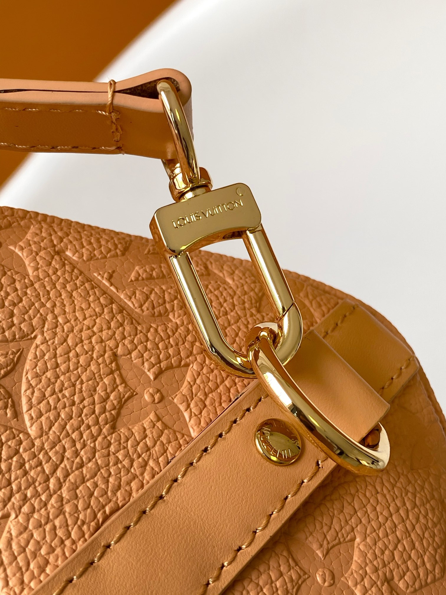 LV SPEEDY SOFT 30 M11323 21 x 17 x 30CM