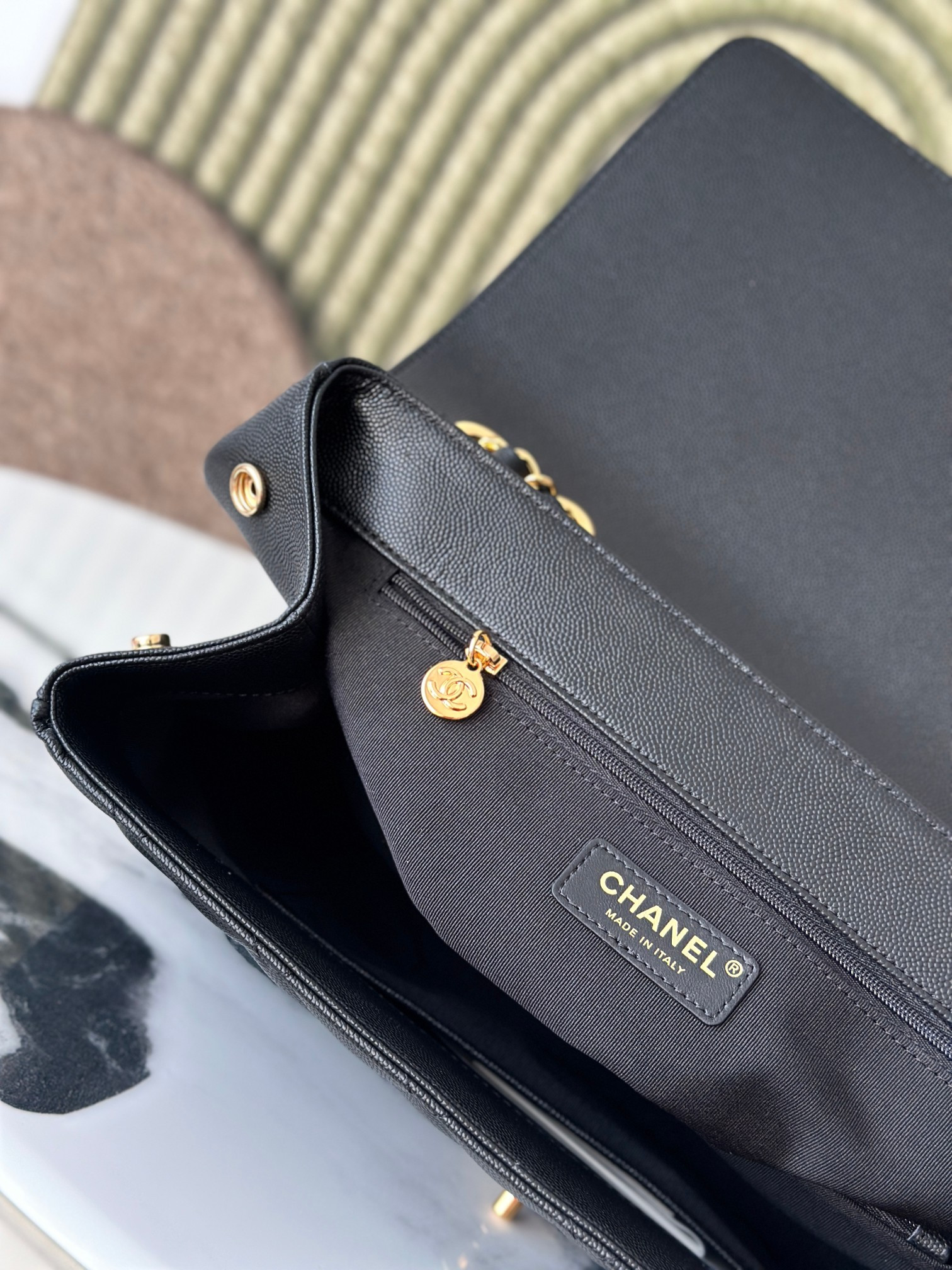 Ch*el shoulder chain bag  33x11x23cm