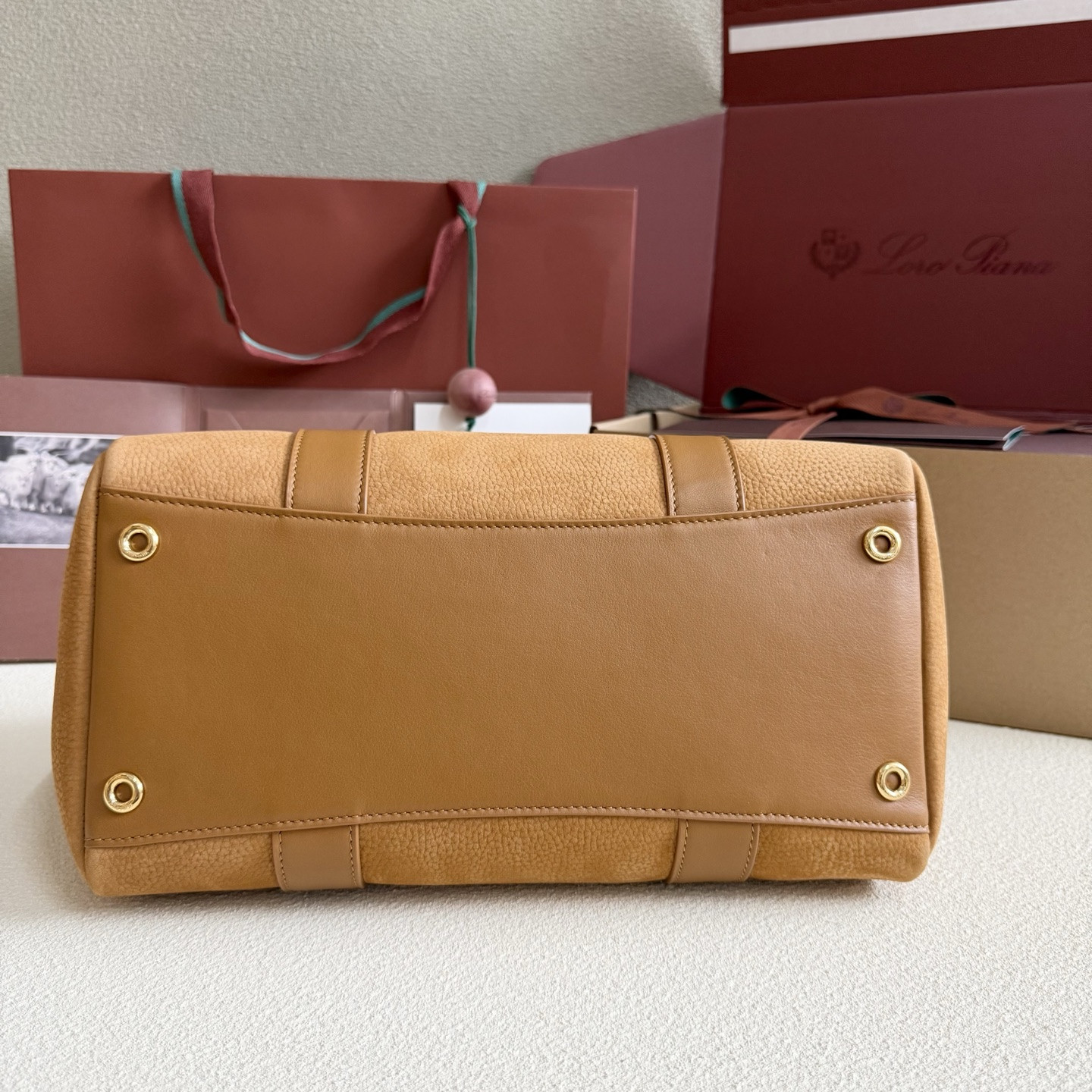 L**o p*ana loom l32 calfskin 33x23x18cm