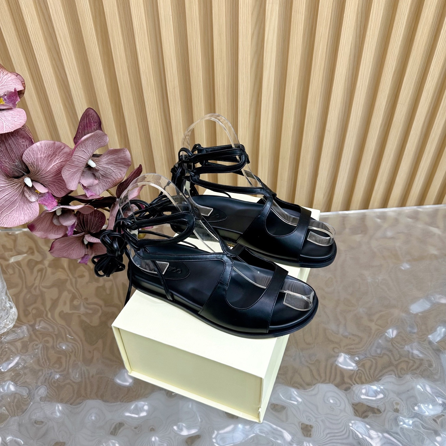 ua Ji*y Ch* sandals