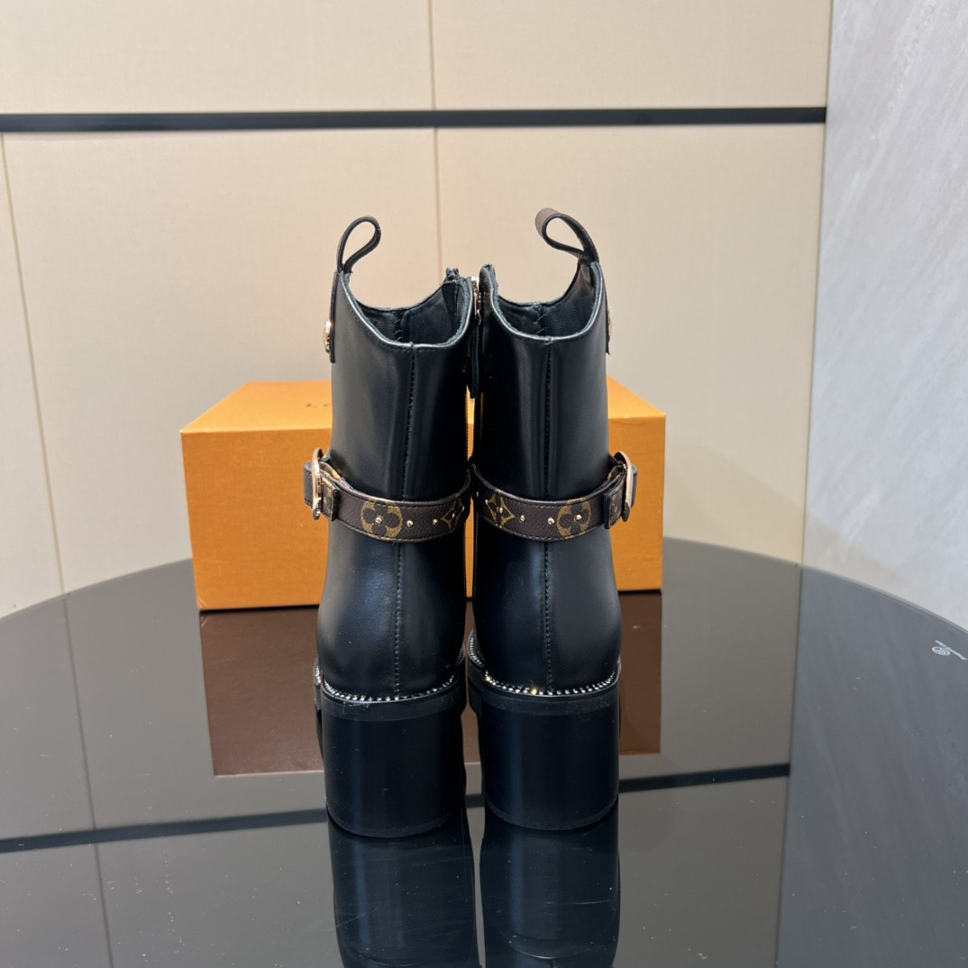UA LV Boot 5.5cm Heel