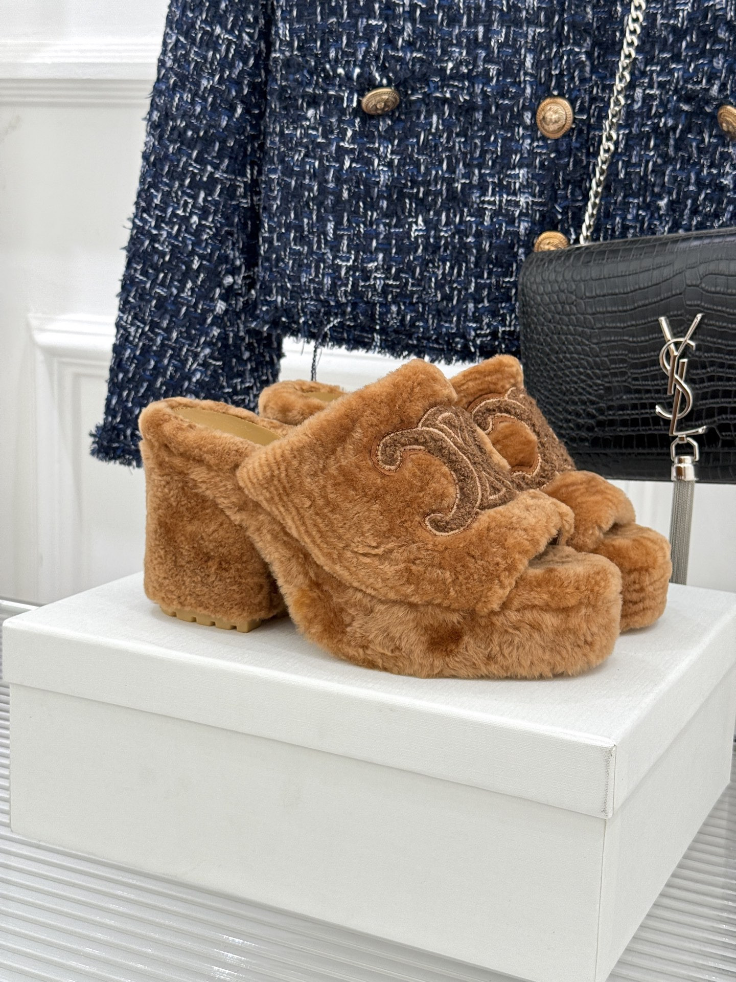 ua Ce**e elena mule 8cm heel