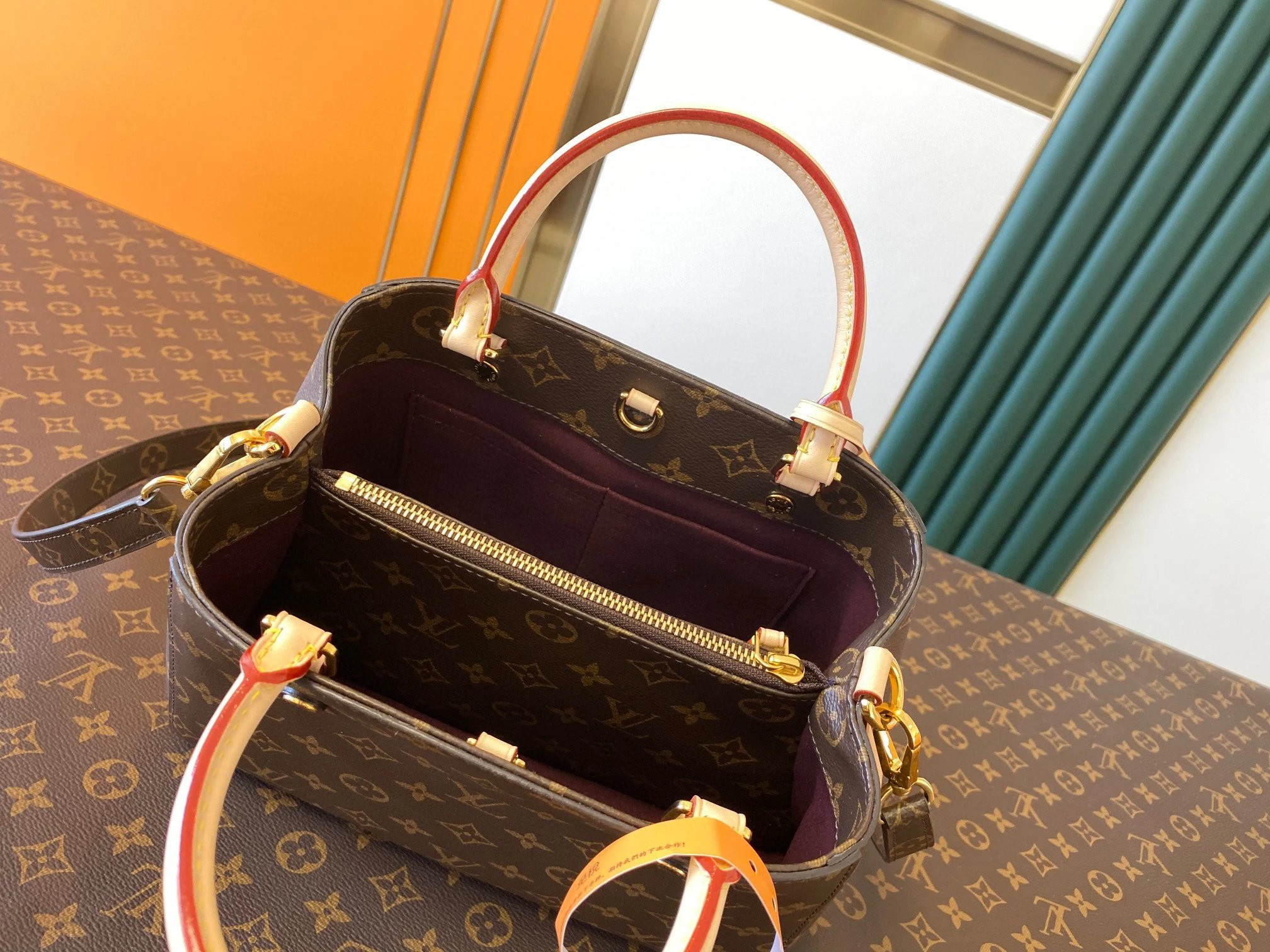 LV MONTAIGNE BB M41055