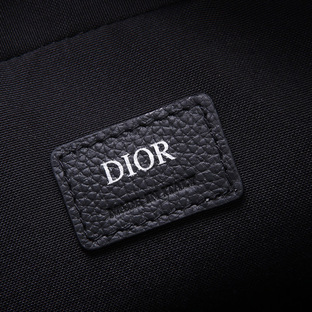 D*or safari messenger bag