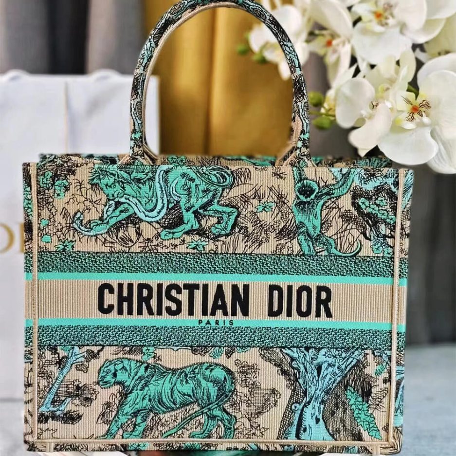 medium D*oriviera D*or book tote